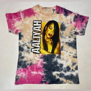 Aaliyah Graphic T-shirt Women Medium Multicolor Tie Dye Short Sleeve Music